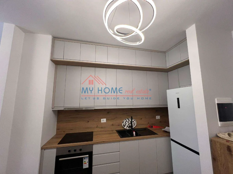 Tirane, jepet me qera apartament 1+1+Ballkon Kati 2, 58 m² 450 € (5 Maji)