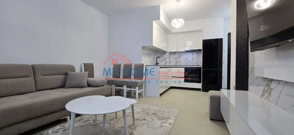 Tirane, jepet me qera 1+1+Ballkon Kati 4, 60 m² 350 € 
