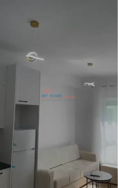 Tirane, jepet me qera apartament 1+1+Ballkon Kati 7, 48 m² 400 € (Rruga Pasho Hysa, Kompleksi Kadiu)