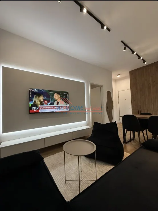 Tirane, jepet me qera apartament 1+1+Ballkon Kati 7, 55 m² 500 € (Rruga Pasho Hysa)