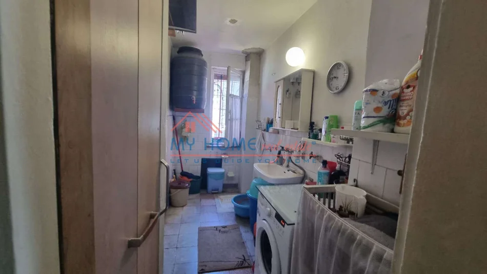 Tirane, shitet apartament 1+1+Ballkon Kati 2, 62 m² 155.000 € (Rruga Medar Shtylla)