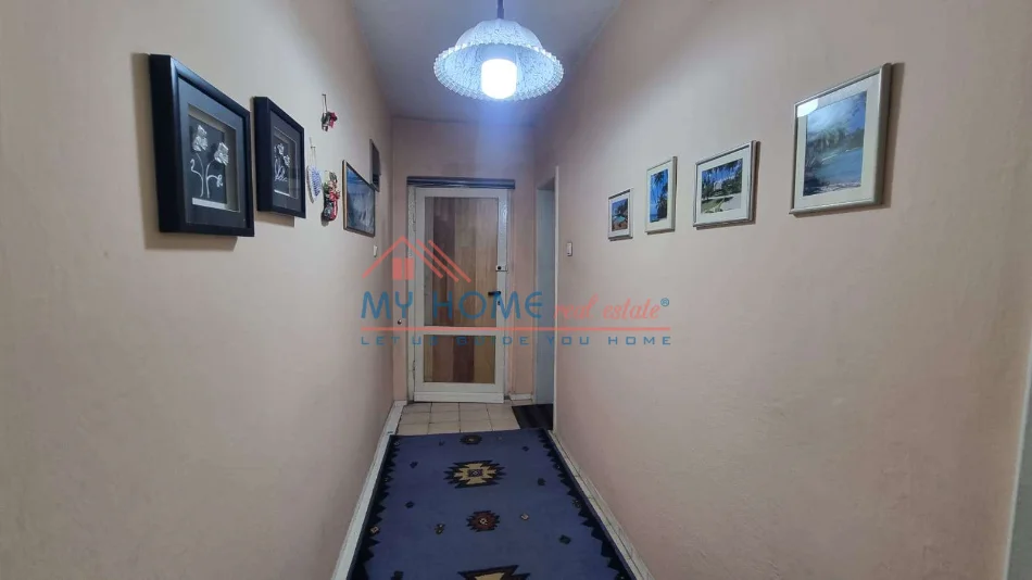 Tirane, shitet apartament 1+1+Ballkon Kati 2, 62 m² 155.000 € (Rruga Medar Shtylla)