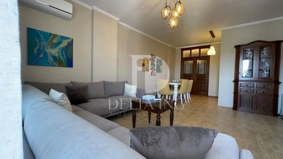 Tirane, jepet me qera apartament 2+1+Aneks+Ballkon Kati 10, 130 m² 1.100 € (Blloku)