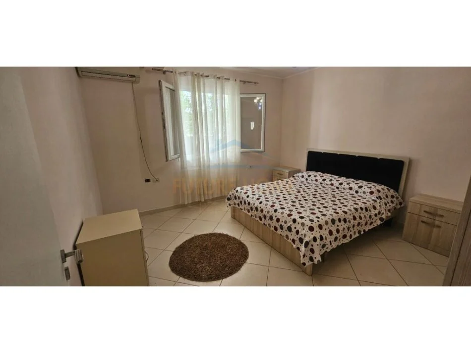Vlore, shitet shtepi 3+1+ Oficine, Kati 0, 300 m² 140.000 € (Fabrika e Tullave)  RV44054