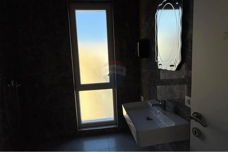 Tirane, shitet apartament 2+1 Kati 6, 110 m² 260.000 € (Rruga Sali Butka)