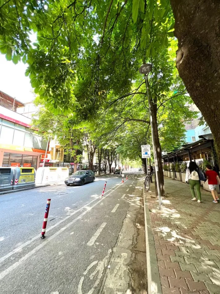 jepet me qera apartament 2+1 Kati 5,BLLOK, 80 m² 800 €