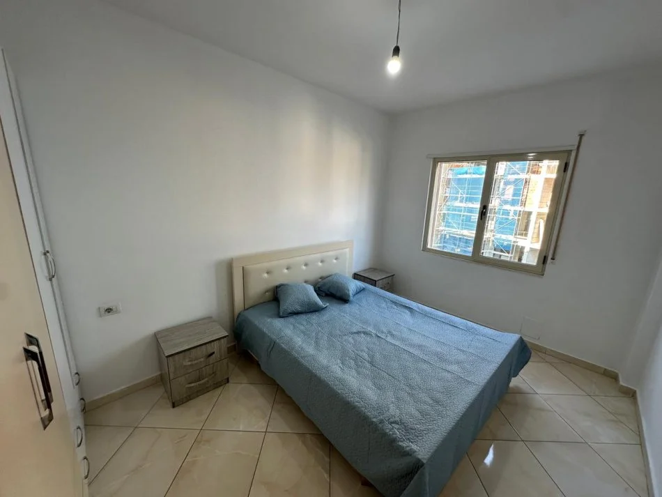 Tirane, jepet me qera apartament 1+1+Ballkon Kati 2, 70 m² 500 € (DON BOSKO)