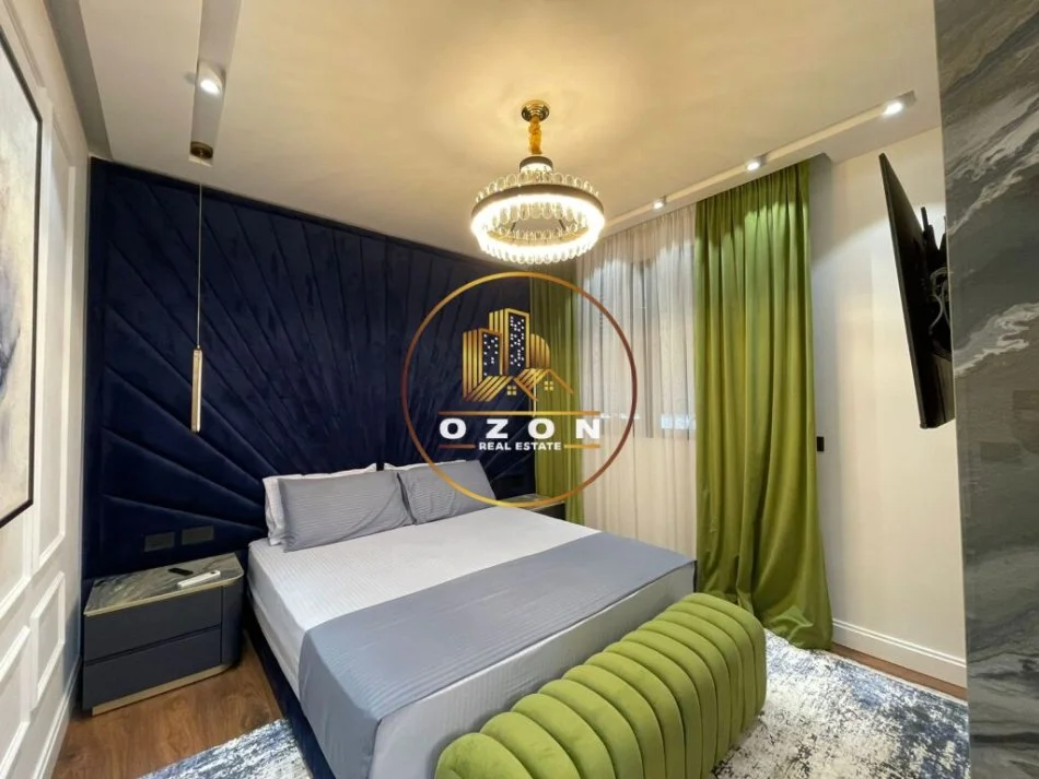 Tirane, jepet me qera apartament 3+1+Aneks+Ballkon Kati 0, 350 m² 4.000 € (Rezidenca Sofia, pranë TEG)