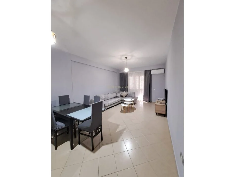 Tirane, jepet me qera apartament 2+1 Kati 3, 450 m² 450 € (Fresk)