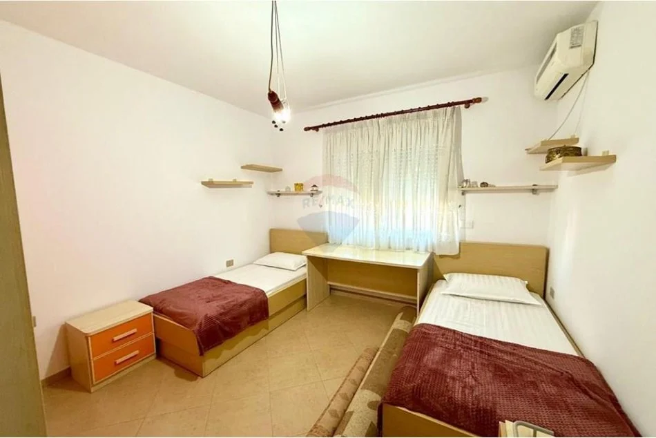 Tirane, jepet me qera apartament , 80 m² 650 € (Rruga Imer Kurti)