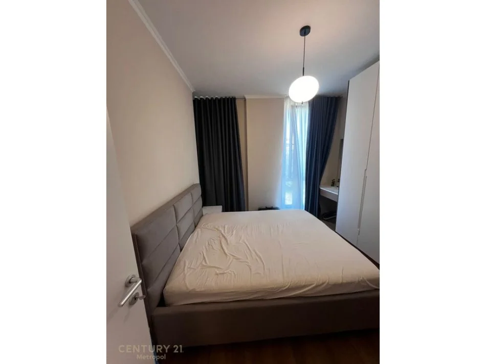 Tirane, jepet me qera apartament 1+1 Kati 4, 60 m² 450 € (Bulevardi i ri)