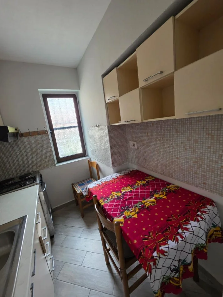 Tirane, shitet apartament 1+1 Kati 1, 64 m² 119.000 € (21 Dhjetori)