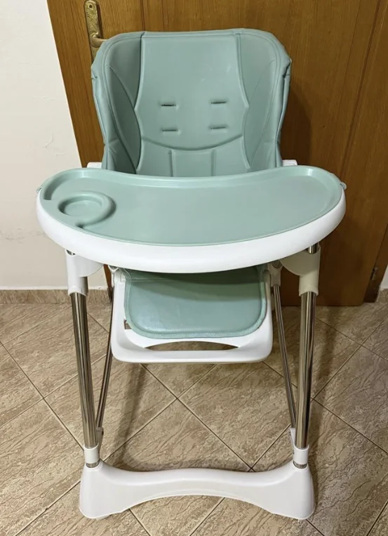 **OKAZION** Tirane, shes karrige ushqimi dhe ndenjëse për fëmijë 50 €