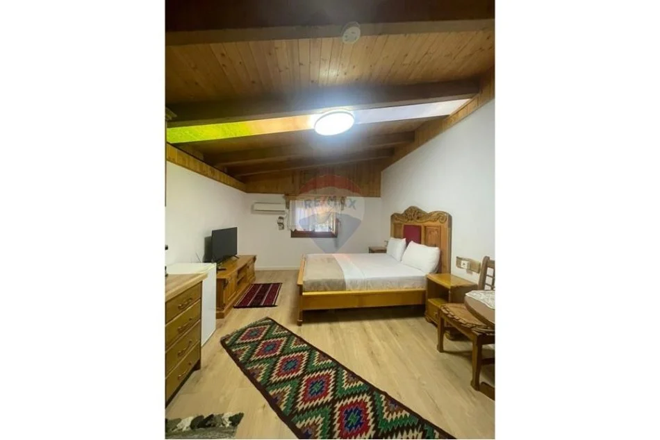 Tirane, jepet me qera Kati 4, 33 m² 400 €