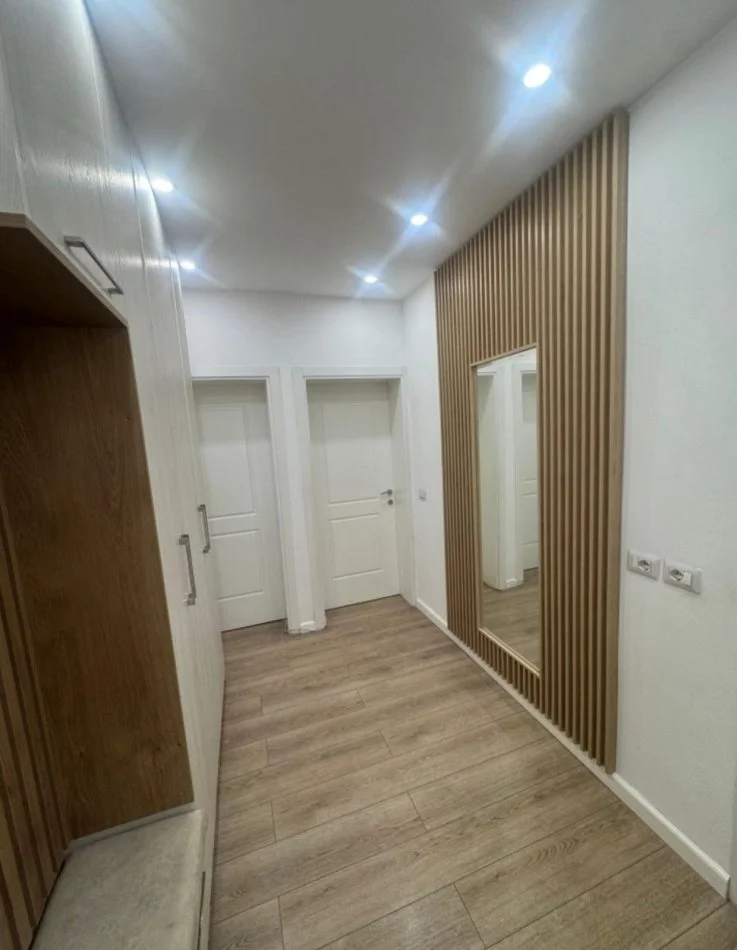 Apartament 1+1 me qera tek Restorant Durresi (600 Euro)