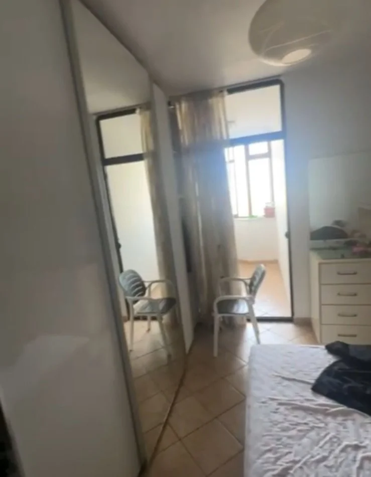 Tirane, jepet me qera apartament 2+1+Ballkon Kati 6, 90 m² 600 € (RRUGA E KAVAJES)