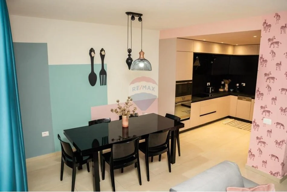 Tirane, jepet me qera apartament 1+1+Aneks+Ballkon , 81 m² 800 € (Rruga Tefta Tashko Koco)