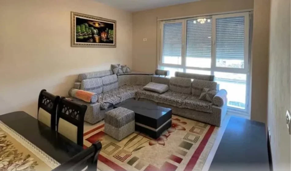 Tirane, shitet apartament 3+1 Kati 2, (Prane spitalit Amerikan 3)
