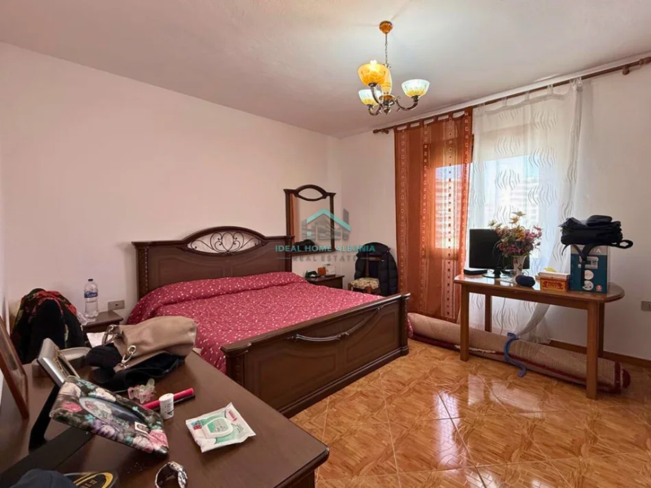 Vlore, shitet apartament 1+1+Ballkon Kati 5, 73 m² 80.000 € (Bulevard , vlore)
