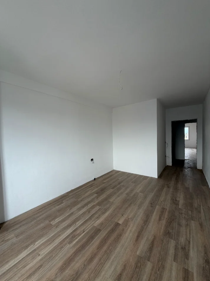 Apartament 2+1 Okazion Në Shitje në Paskuqan