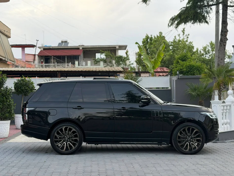 Fier, shes makine RANGE ROVER VOGUE-4.4 DIESEL SDV8-LOOK 2020-PANORAMA-FULL OPTIONS-NDERROHET Nafte, e zeze Klima 262.000 km 25.000 €