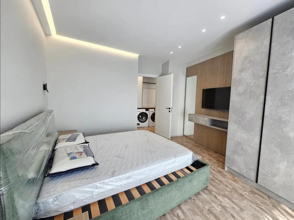 Tirane, shes apartament 1+1 Kati 10, 71 m² 330.000 € (Lake View Residence)