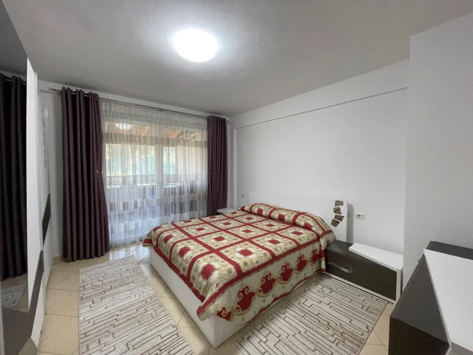 Tirane, shitet apartament 2+1+Ballkon Kati 6, 136 m² 180.000 € (Lanabregas)