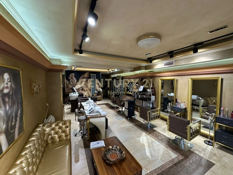 Tirane, shes AMBIENT KOMERCIAL DHE BIZNES BEAUTY SPACE! 180.000 €