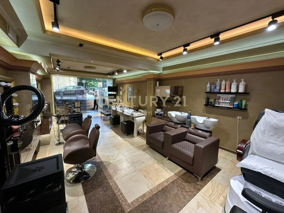 Tirane, shes AMBIENT KOMERCIAL DHE BIZNES BEAUTY SPACE! 180.000 €