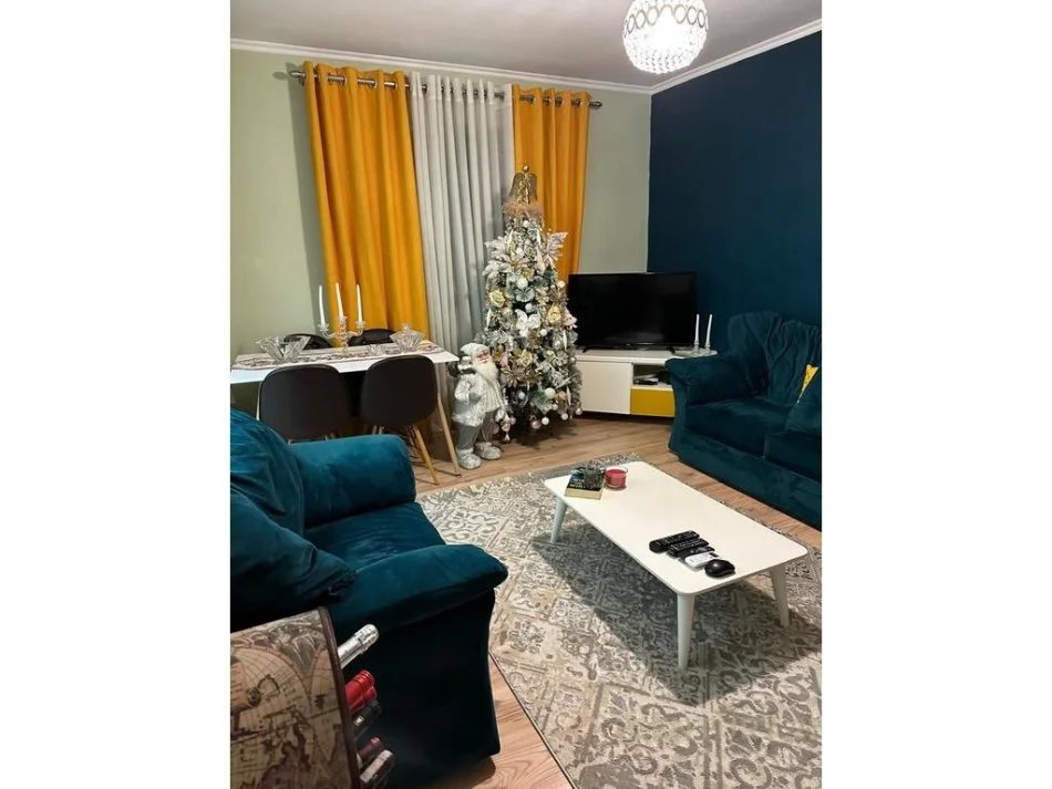 Tirane, shes apartament 1+1 Kati 5, 63 m² 115.000 € (Ish parku i autobuzave)