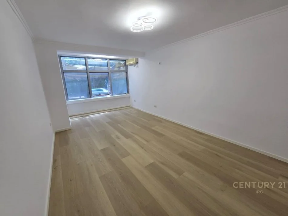 Tirane, shitet apartament 2+1 Kati 2, 75 m² 188.000 € 
