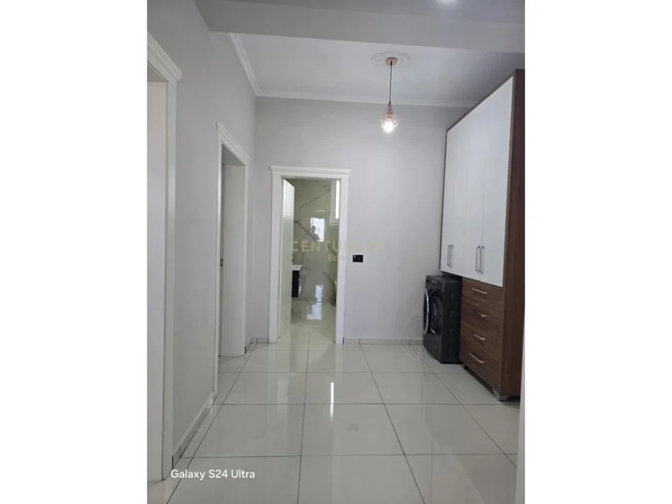 Durres Plazh, jepet me qera apartament 1+1 Kati 3, 65 m² 350 € (Plazh Durres)