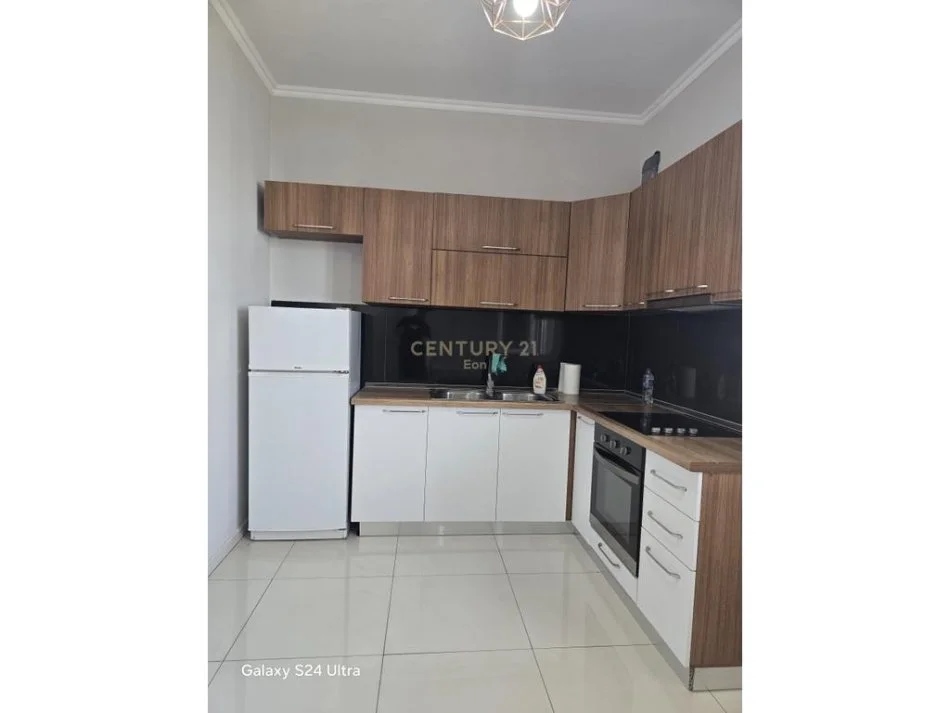 Durres Plazh, jepet me qera apartament 1+1 Kati 3, 65 m² 350 € (Plazh Durres)