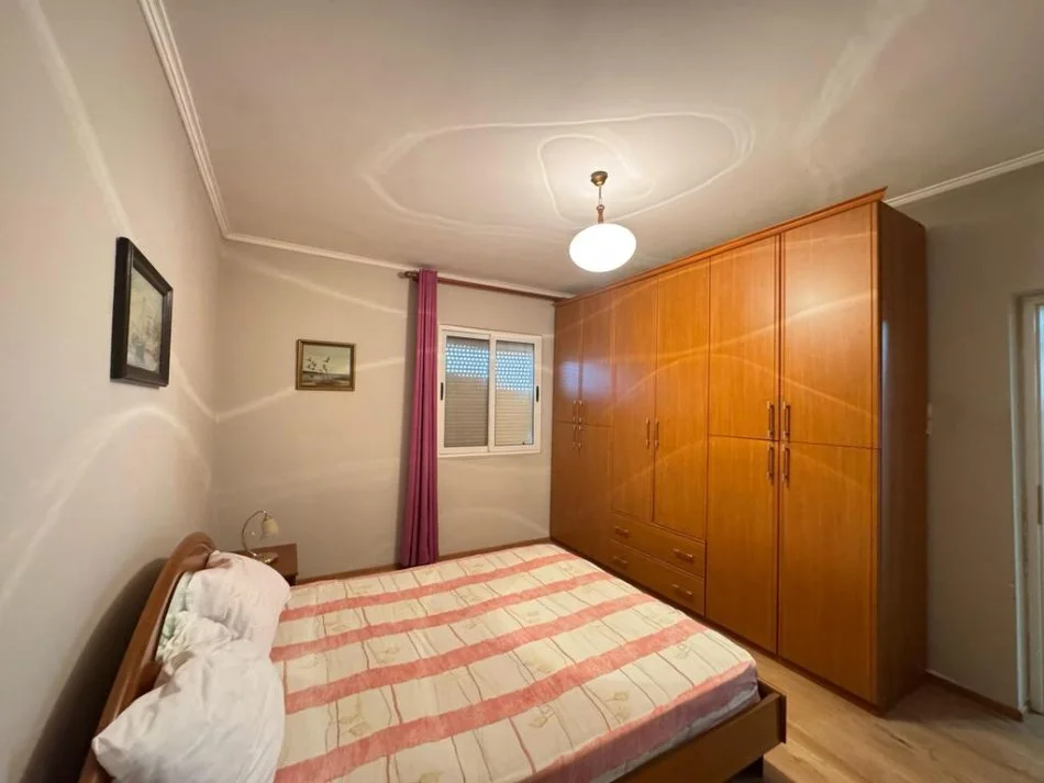 Tirane, shitet apartament 3+1 Kati 5, 78 m² 135.000 € (Rruga Irfan Tomini)