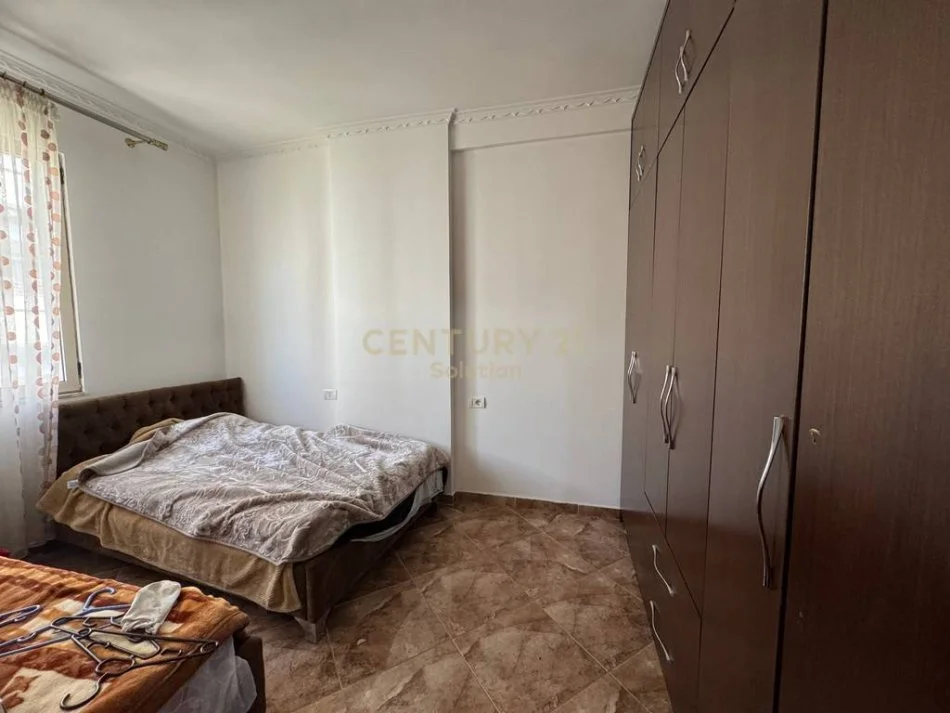 Tirane, jap me qera 2+1 Kati 4, 100 m² 500 € (Astir)