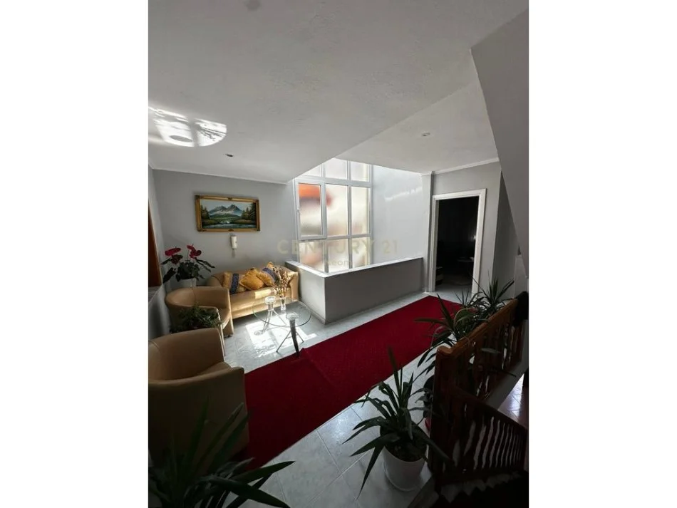 Tirane, shitet Vile 3 Katshe Kati 0, 214 m² 320.000 € (Neom115389)