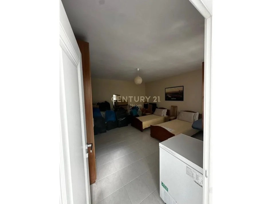 Tirane, shitet Vile 3 Katshe Kati 0, 214 m² 320.000 € (Neom115389)