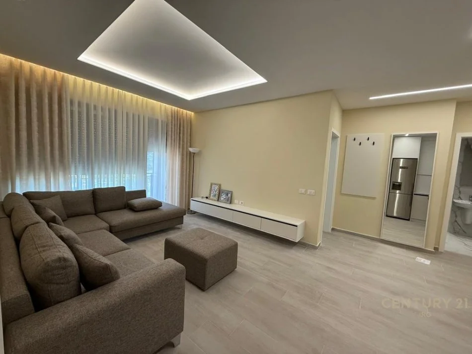 Tirane, jap me qera apartament 2+1+2+POST PARKIMI+Ballkon , 115 m² 1.200 € (Liqeni i Thatë)