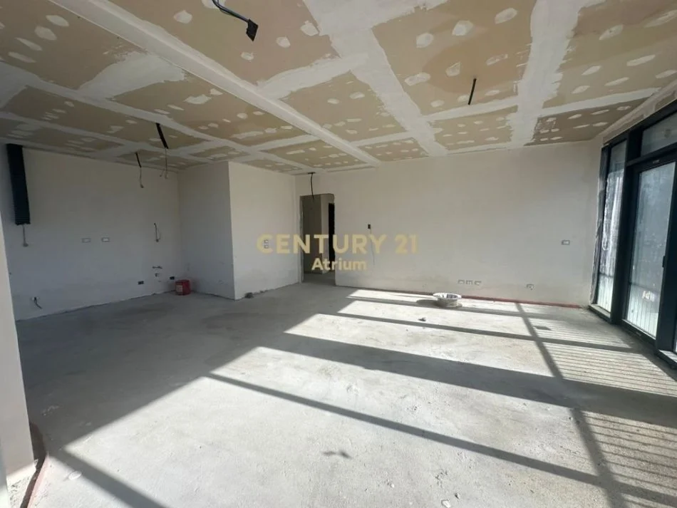 Tirane, shitet apartament duplex 3+1+Ballkon Kati 9, 200 m² 620.000 € (Leak view)