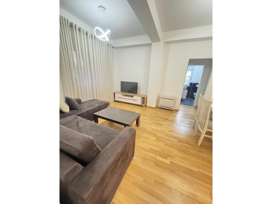 Tirane, jepet me qera apartament 1+1 Kati 3, 68 m² 550 € (Rezidenca Touch of the sun, Sauk)