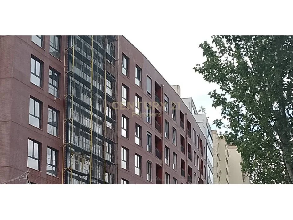 Tirane, shes apartament 2+1+2+ 2 POSTE PARKIMI, , 224 m² 412.000 € (RRUGA JORDAN MISJA)