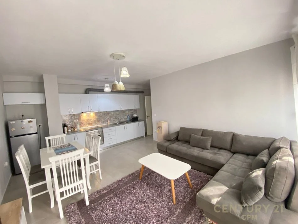 Tirane, jap me qera apartament 2+1 , 88 m² 600 € (Don Bosko)