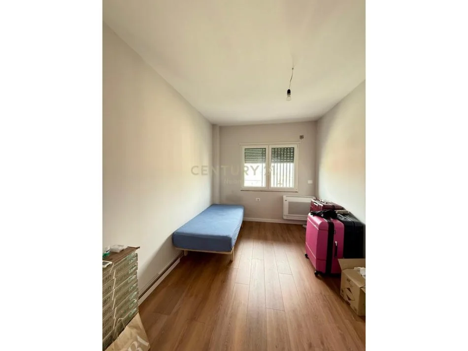 Tirane, shes apartament 2+1+POST PARKIMI , 95 m² 250.000 € (Kodra e Diellit)