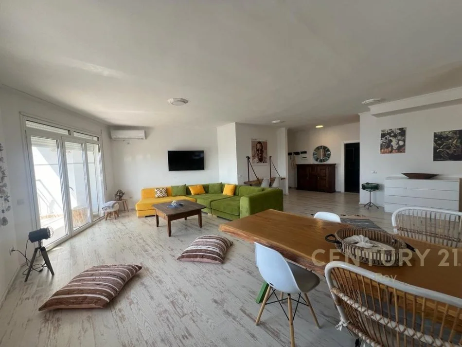 Durres, shitet  apartament tek shkembi i kavajes Kati 15, 122 m² 195.000 € (Shkembi kavajes)