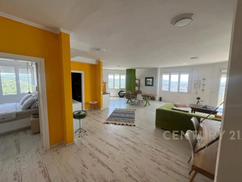 Durres, shitet  apartament tek shkembi i kavajes Kati 15, 122 m² 195.000 € (Shkembi kavajes)