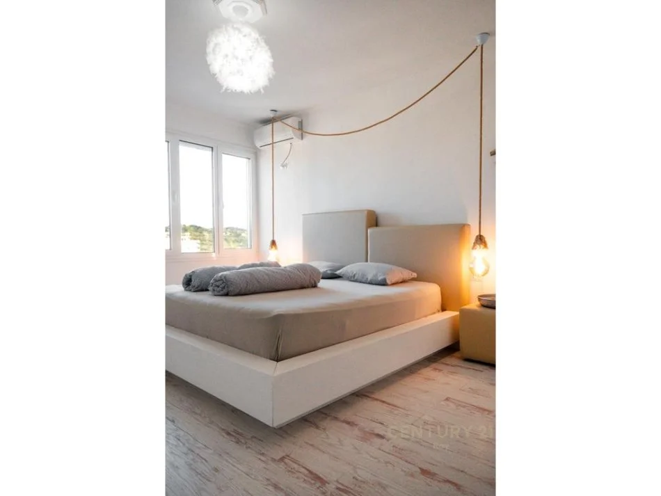 Durres, shitet apartament 1+1 Kati 15, 122 m² 195.000 € (Rruga Lirir)