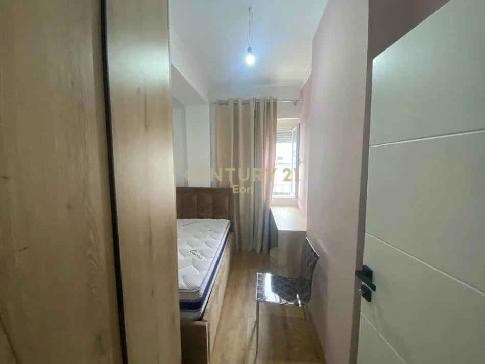 Durres, jepet me qera apartament 2+1 Kati 4, 62 m² 400 € (Aleksander Goga Durres)