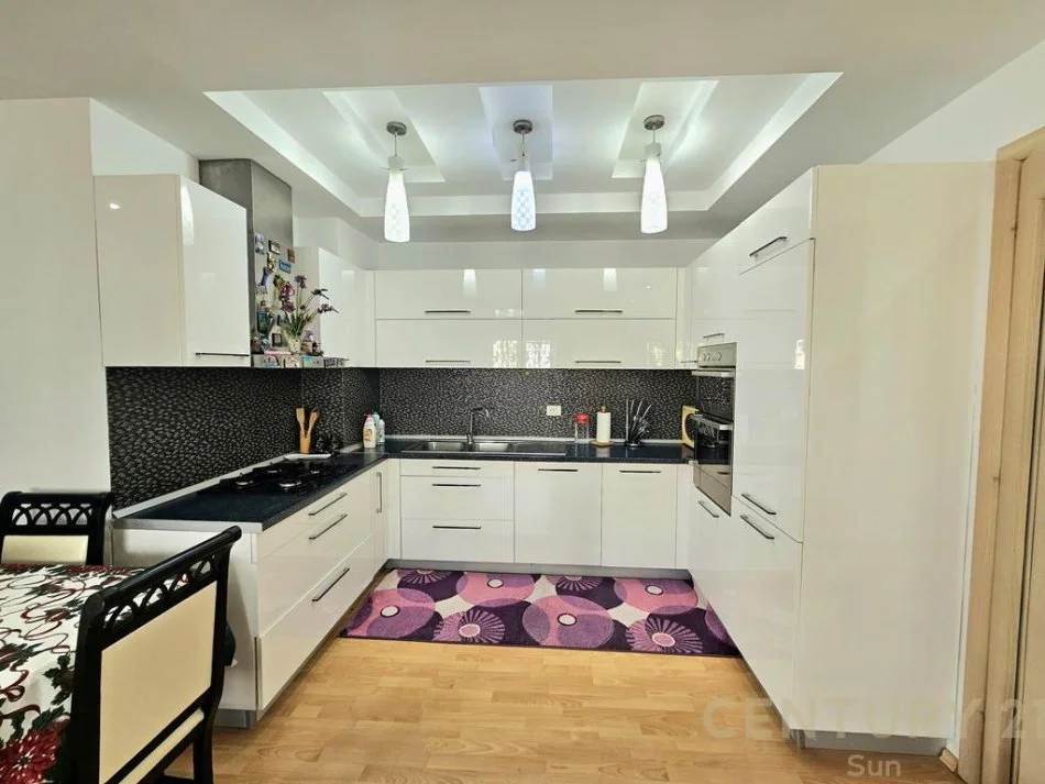 Tirane, jepet me qera 2+1+Ballkon Kati 4, (teodor keko)