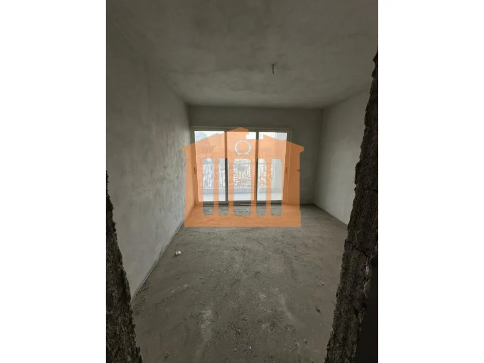 Durres, shitet apartament 2+1+Ballkon Kati 2, 108 m² 75.000 € 