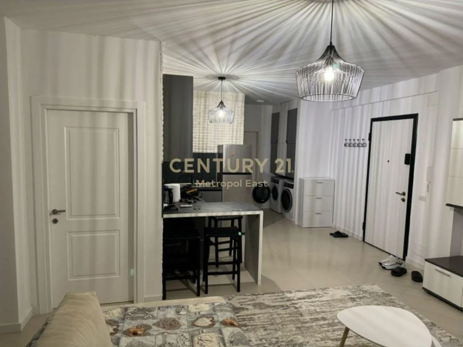 Tirane, shitet apartament 2+1 Kati 2, 85 m² 237.000 € (Rruga e Vilave)